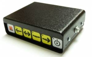 Centre de gestion équipements 3 relais avec contrôle de flèche intégré et clavier 6 touches.