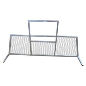 Structure fixe avec grille de protection