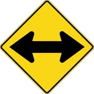 Flèche directionnelle fond de route