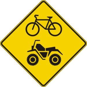 Passage de cyclistes et de quads