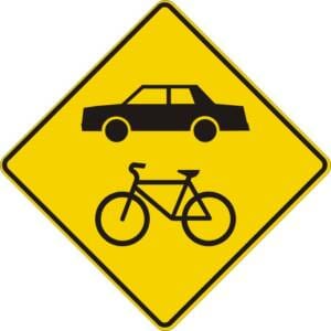 Chaussée désignée pour automobiles et cyclistes