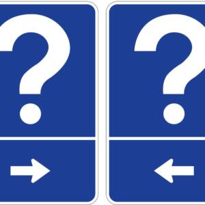 Poste d'information touristique avec flèche