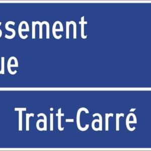 Acheminement vers un arrondissement historique avec direction, distance et identification