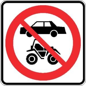 Accès interdit aux automobiles et aux véhicules tout terrain