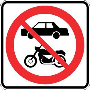 <a href="https://www.signel.ca/en/product/acces-interdit-aux-automobiles-et-aux-motocyclettes/">Accès interdit aux automobiles et aux motocyclettes</a>
