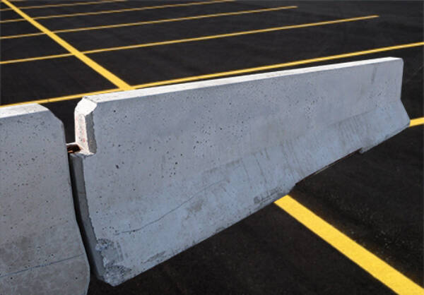 <a href="https://www.signel.ca/produit/barriere-beton-new-jersey-armature-de-base/">Barrière en béton (New Jersey) avec armature de base</a>